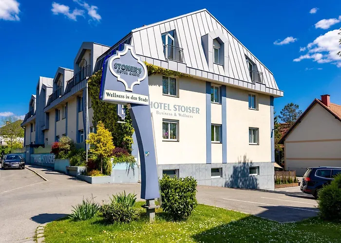 Stoiser -parkplatz Inbegriffen! 4* غراتس