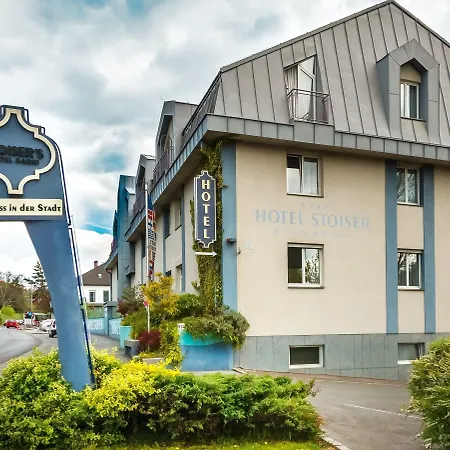 Stoiser -parkplatz Inbegriffen! 호텔 4*