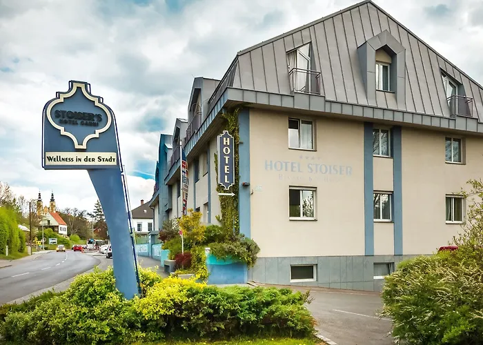 Stoiser -parkplatz Inbegriffen! ホテル 4*